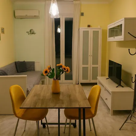 Grey Angel Oak House Near The Station