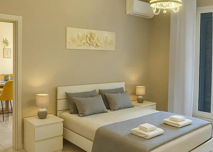 Grey Angel Oak House Near The Station Апартаменты