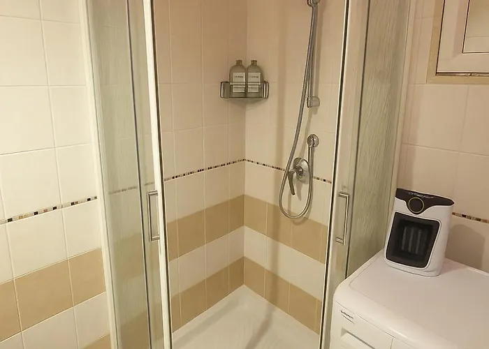 Grey Angel Oak House Near The Station Апартаменты