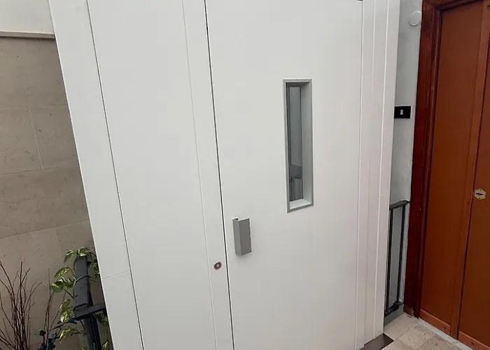 Grey Angel Oak House Near The Station Апартаменты *