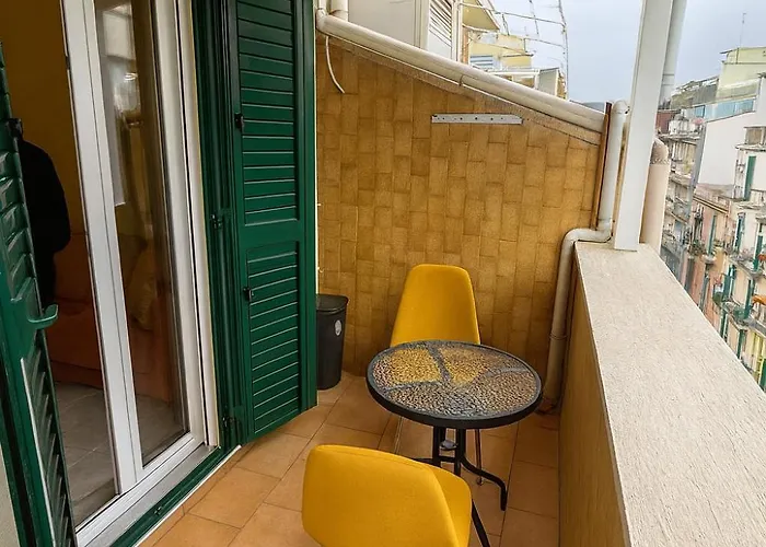 Апартаменты Grey Angel Oak House Near The Station *